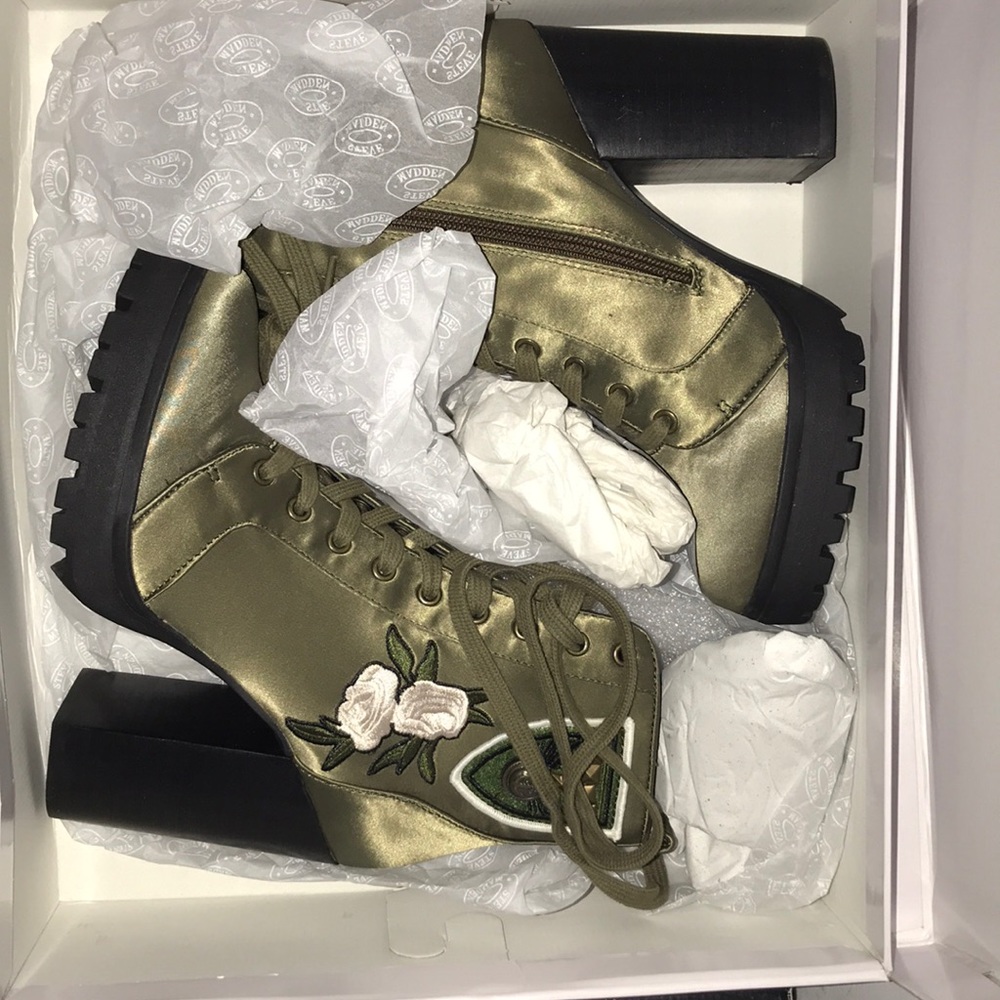 Women’s Heels
